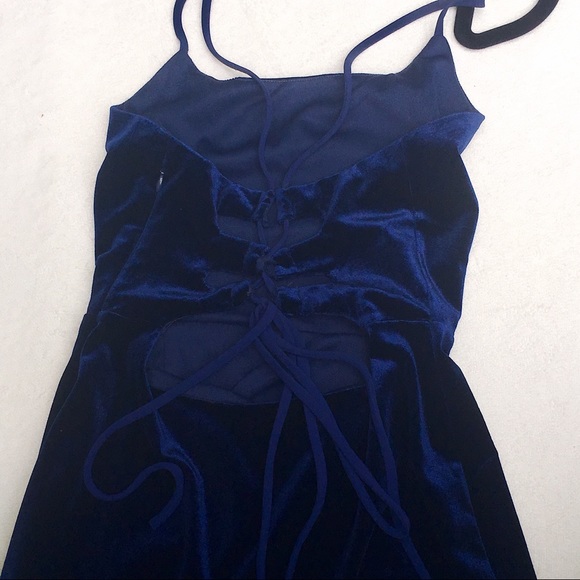 Dress - Picture 2 of 2